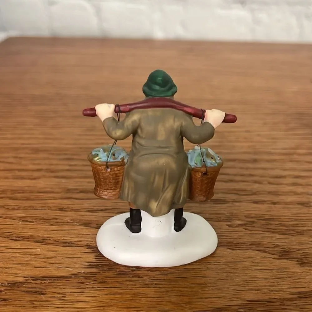 Dept 56 Winter Sleighride & Fish Monger Heritage Village Collection EUC